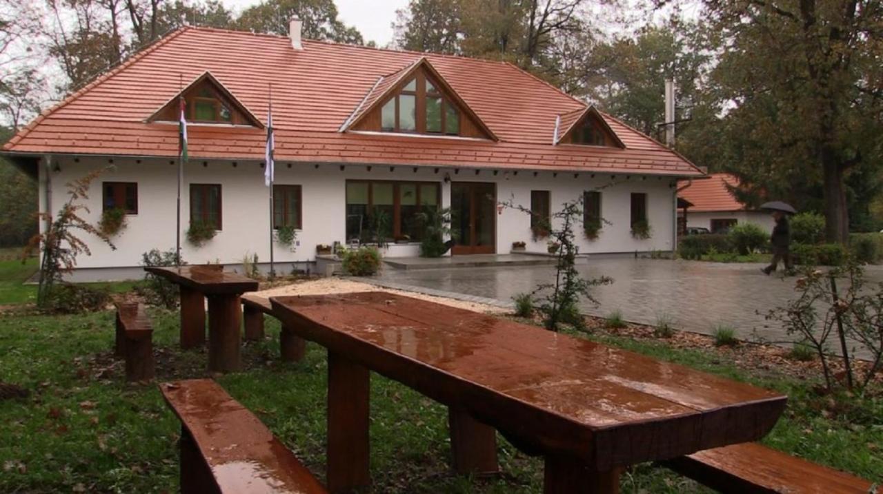 Hódoséri Vadászház Bakonyszentlaszlo Extérieur photo