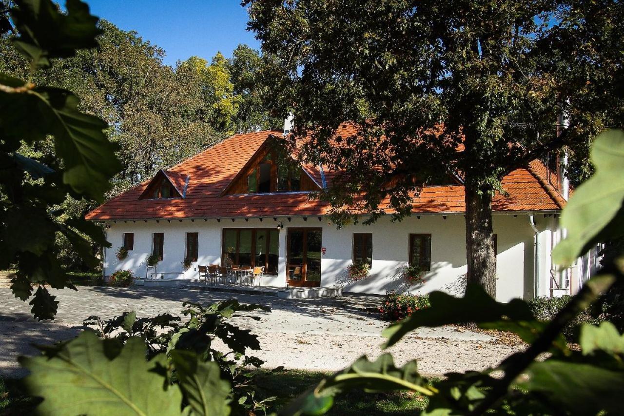 Hódoséri Vadászház Bakonyszentlaszlo Extérieur photo