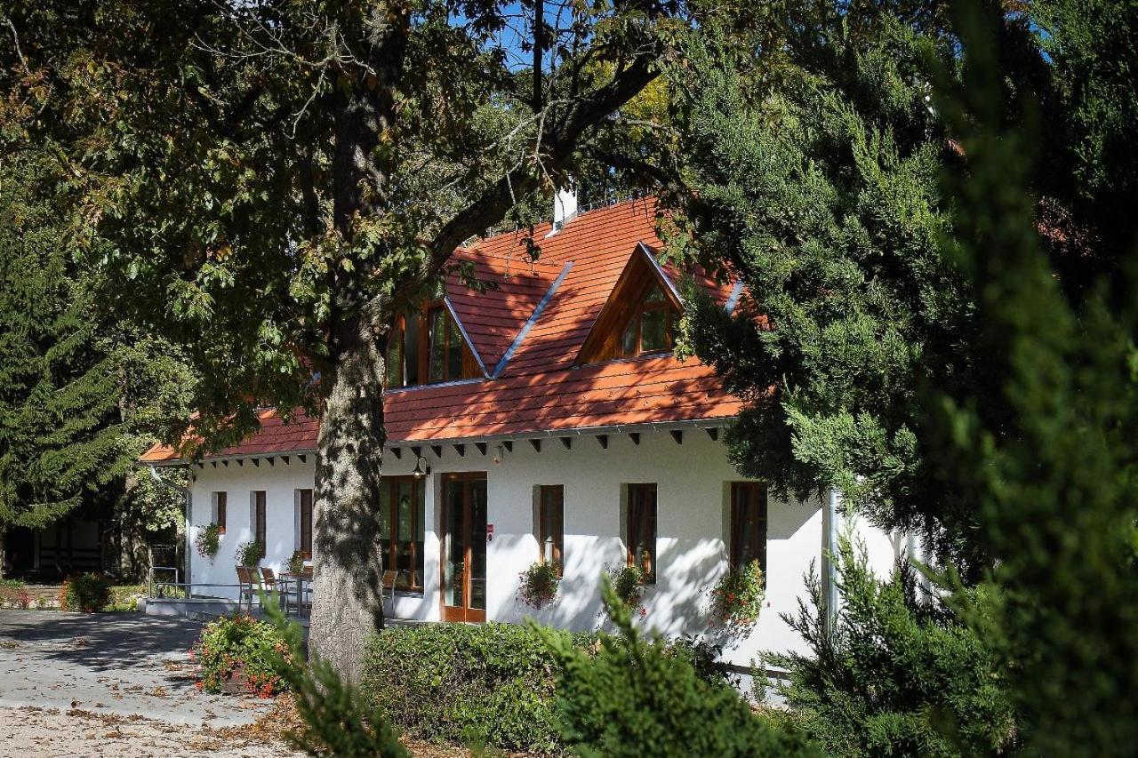 Hódoséri Vadászház Bakonyszentlaszlo Extérieur photo