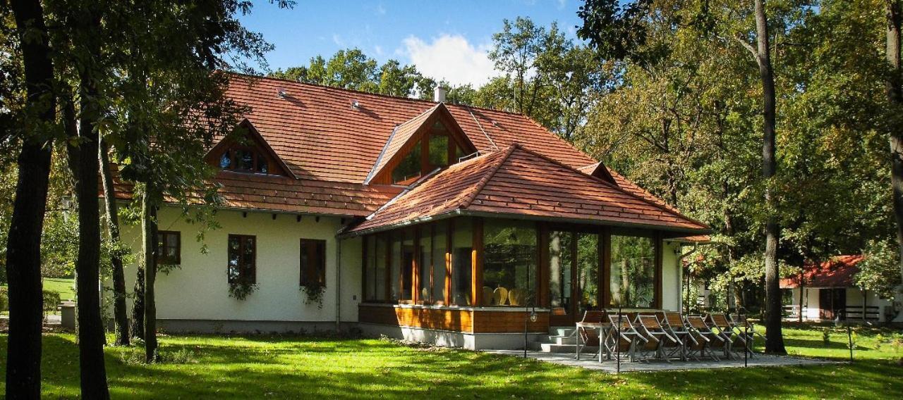 Hódoséri Vadászház Bakonyszentlaszlo Extérieur photo
