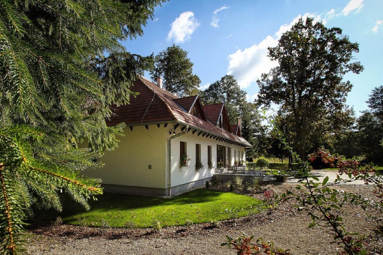 Hódoséri Vadászház Bakonyszentlaszlo Extérieur photo